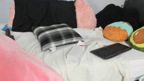 Starla Stylez online show from 01-04-25, 09:41