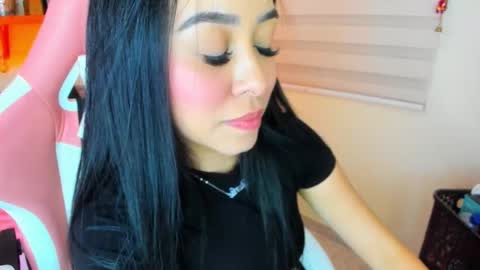 Snapshot of starlie_ chatting on 10-01-25, 01:55 Alisson online show from 10-01-25, 01:55