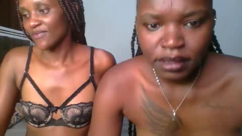 Snapshot of starlight_c chatting on 10-13-25, 05:57 starlight_c online show from 10-13-25, 05:57