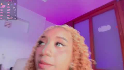 Snapshot of starlightsss_ chatting on 05-01-26, 01:48 . online show from 05-01-26, 01:48
