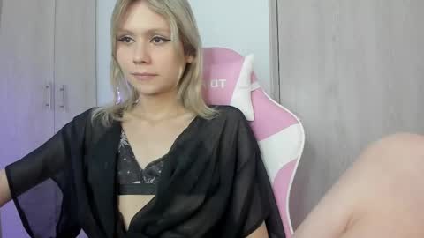 starmoonly online show from 06-04-26, 11:44