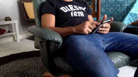 Snapshot of starpizzle chatting on 10-04-25, 10:57 Starpizzle online show from 10-04-25, 10:57