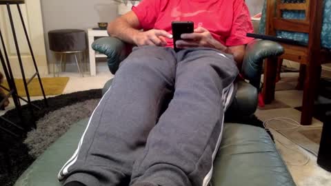 Snapshot of starpizzle chatting on 10-21-25, 07:25 Starpizzle online show from 10-21-25, 07:25