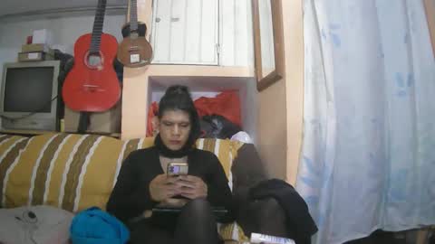 Snapshot of starvingbps chatting on 05-04-26, 02:24 starvingbps online show from 05-04-26, 02:24