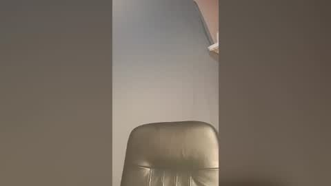 Snapshot of starvingbps chatting on 06-14-26, 09:00 starvingbps online show from 06-14-26, 09:00