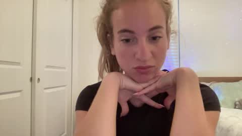 Stassiethatsororitygirl online show from 01-19-25, 11:00