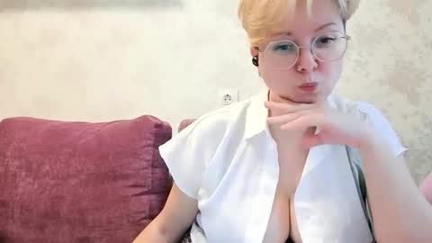 Snapshot of stasya_07 chatting on 04-05-26, 01:52 Stasya online show from 04-05-26, 01:52