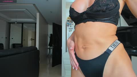 Snapshot of stasyq555 chatting on 02-05-25, 08:00 StasyQ555 online show from 02-05-25, 08:00