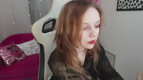 MONICA online show from 12-22-25, 12:46