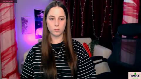 Snapshot of staysi_gold chatting on 03-12-25, 01:51 Staisy online show from 03-12-25, 01:51