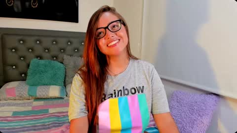 Melany online show from 12-19-24, 04:13