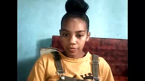 Snapshot of stecimalicia chatting on 10-23-25, 06:56 Malicia online show from 10-23-25, 06:56