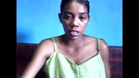 Snapshot of stecimalicia chatting on 11-28-25, 08:06 Malicia online show from 11-28-25, 08:06