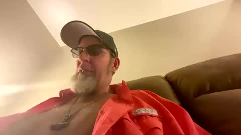 steel259373 online show from 10-14-25, 03:51