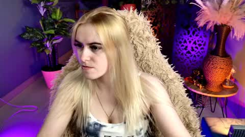 stef_nicks online show from 05-10-26, 09:03
