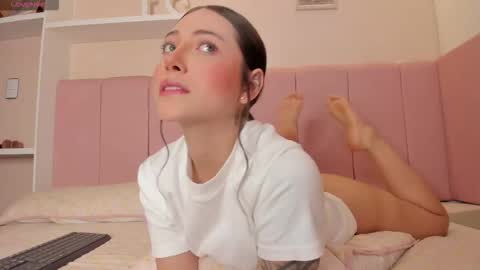 Snapshot of stefaagomez chatting on 03-12-26, 01:17 Stefa Gomez online show from 03-12-26, 01:17