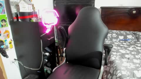 julieth-cancer online show from 04-30-26, 01:12