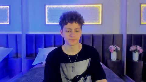 Snapshot of stefanbev chatting on 02-28-26, 08:32 Esrefan online show from 02-28-26, 08:32