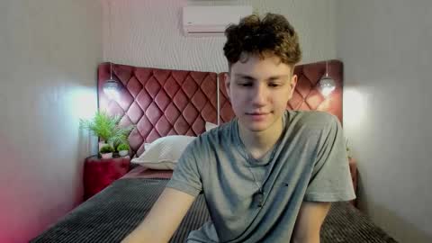 Snapshot of stefanbev chatting on 03-04-26, 07:53 Esrefan online show from 03-04-26, 07:53