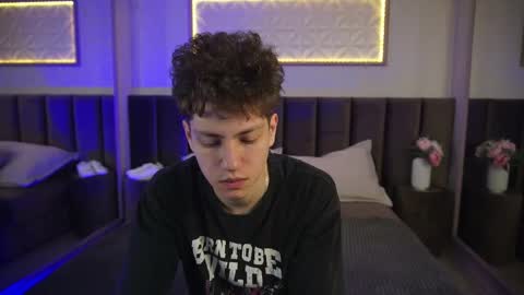 Snapshot of stefanbev chatting on 03-22-26, 07:50 Esrefan online show from 03-22-26, 07:50