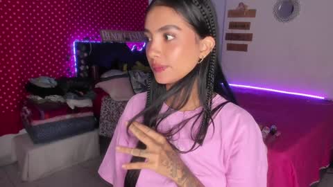 Im MiaIts my first day here  online show from 01-26-25, 02:35