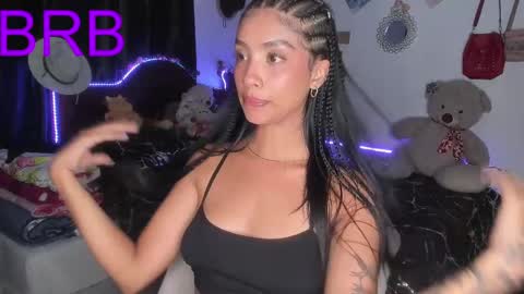 Im MiaIts my first day here  online show from 03-12-25, 02:41