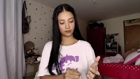 Snapshot of stefanny_pllus chatting on 02-16-26, 02:29 Im MiaIts my first day here online show from 02-16-26, 02:29