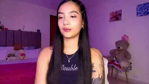 Snapshot of stefanny_pllus chatting on 03-11-26, 12:38 Im MiaIts my first day here online show from 03-11-26, 12:38