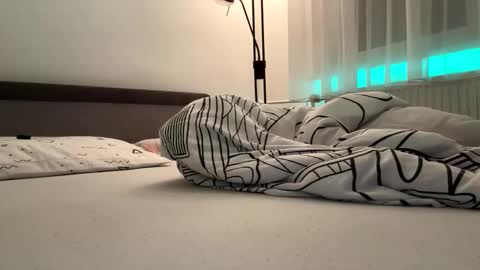 stefanomorelli online show from 10-27-25, 07:29