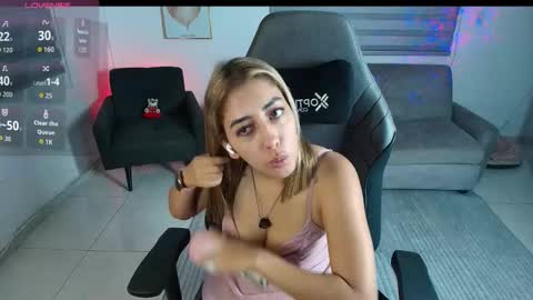 Mari online show from 02-09-26, 03:43