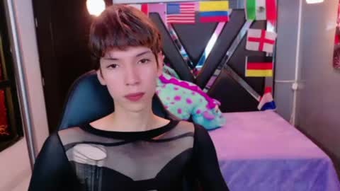 stefany piink online show from 06-17-26, 01:12