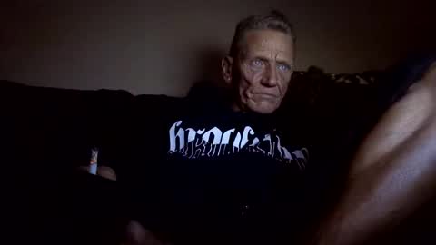 stefy1037 online show from 12-02-24, 01:58