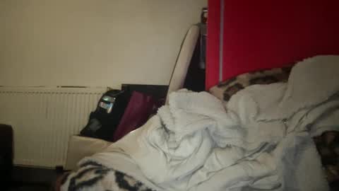 Snapshot of stefy_glow chatting on 03-03-25, 06:22 stefy_glow online show from 03-03-25, 06:22