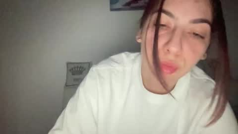 Snapshot of stefy_glow chatting on 03-05-25, 08:32 stefy_glow online show from 03-05-25, 08:32