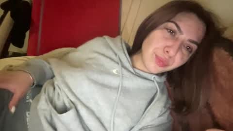 Snapshot of stefy_glow chatting on 03-09-25, 10:41 stefy_glow online show from 03-09-25, 10:41