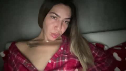 Snapshot of stefy_glow chatting on 10-26-25, 10:58 stefy_glow online show from 10-26-25, 10:58