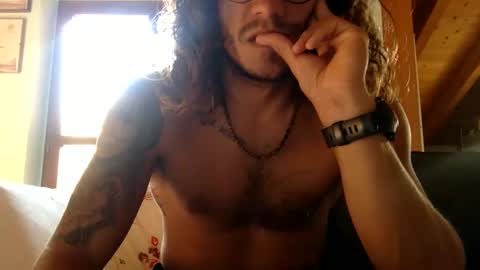 Snapshot of steita94 chatting on 10-10-25, 02:05 Surferboy online show from 10-10-25, 02:05