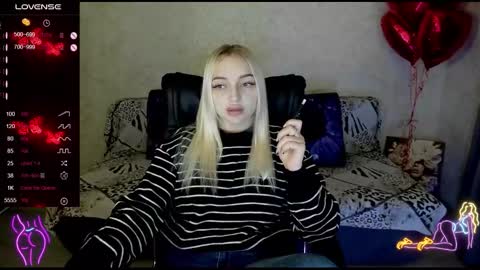 Snapshot of stella__cox chatting on 02-16-26, 02:57 Stella Cox online show from 02-16-26, 02:57