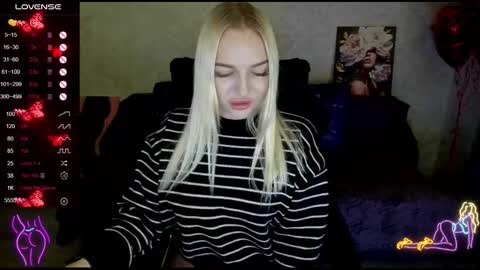 Snapshot of stella__cox chatting on 02-23-26, 04:26 Stella Cox online show from 02-23-26, 04:26