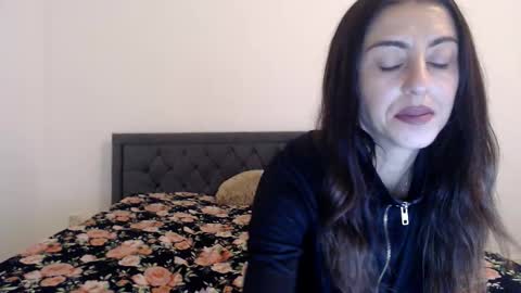 Stella John online show from 09-25-25, 05:55