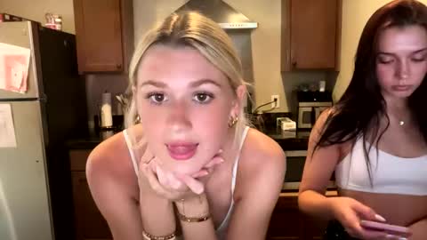 Stella Rose online show from 04-30-26, 08:57