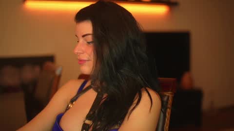 Stella online show from 12-17-24, 05:51