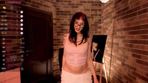 Molly online show from 11-05-25, 03:56