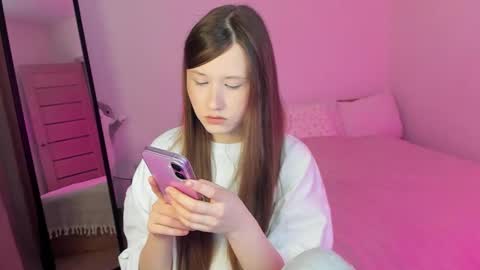 stella_sunny online show from 02-26-25, 07:05