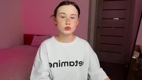 Snapshot of stella_sunny chatting on 11-02-25, 12:46 stella_sunny online show from 11-02-25, 12:46