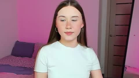 Snapshot of stella_sunny chatting on 11-07-25, 11:32 stella_sunny online show from 11-07-25, 11:32