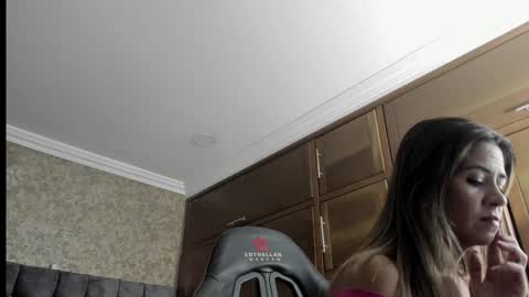 Estella online show from 01-04-25, 07:55