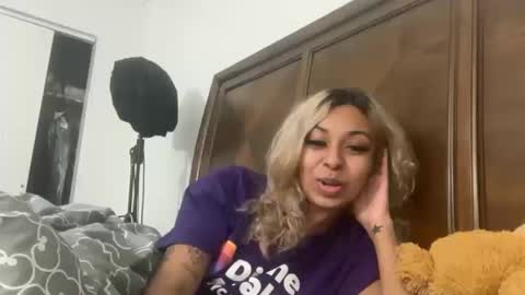 Snapshot of stellaangel chatting on 10-19-25, 05:19 stellaangel online show from 10-19-25, 05:19