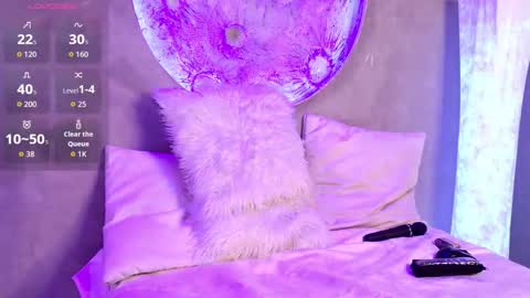 Snapshot of stellaciel_ chatting on 10-10-25, 11:26 S T E L L A online show from 10-10-25, 11:26