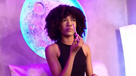 Snapshot of stellaciel_ chatting on 10-13-25, 10:32 S T E L L A online show from 10-13-25, 10:32